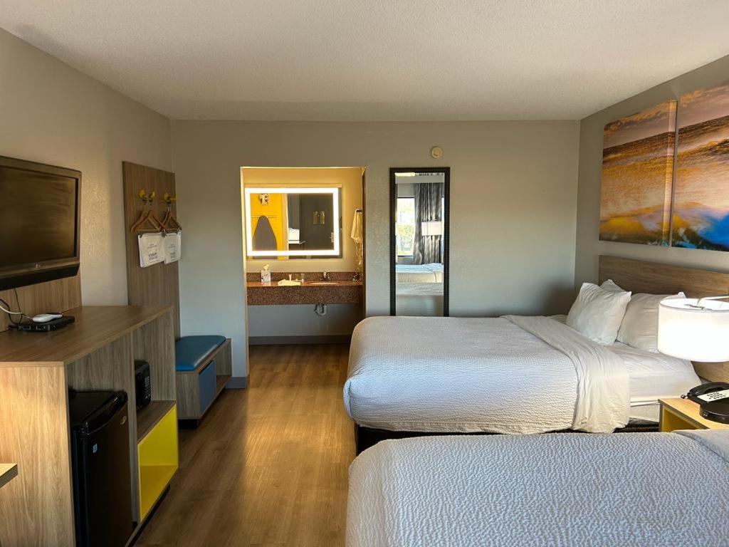 Days Inn By Wyndham St George St. George Екстер'єр фото